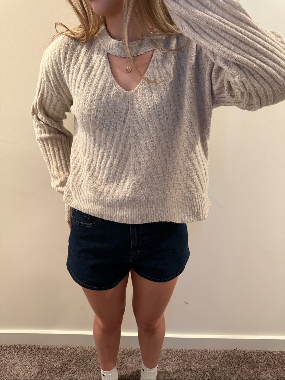 Old Navy Cream Ribbed V-Neck Sweater with Cutout